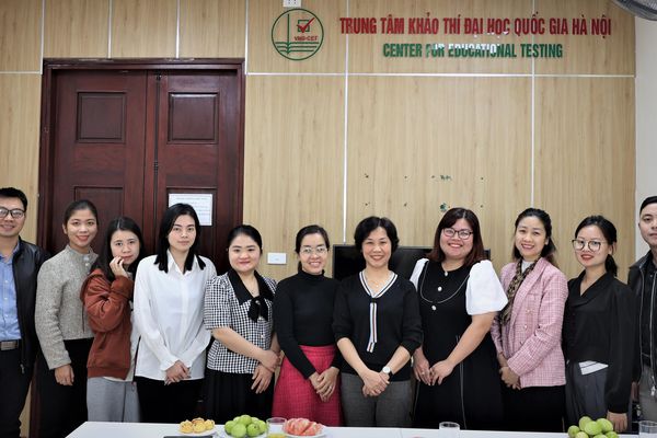 Chi đoàn Trung tâm Khảo thí ĐHQGHN tổ chức hoạt động chào mừng kỷ niệm ngày thành lập Đoàn TNCS Hồ Chí Minh